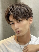 フィフス 原宿(fifth)&nbsp;原宿緩めシャドウルーズパーマメンズカットセンターパート30代