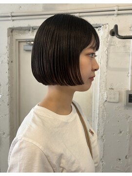 ユヌ(UNU) 毛先を重ために◯お洒落なミニボブ