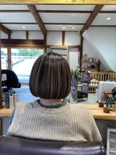 サトシオダクラ(SATOSHI ODAKURA) 白髪ぼかし バレイヤージュボブ