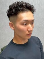 ディスイズバーバーフォース(THIS IS BARBER 4th)&nbsp;メンズパーマ ショートパーマ ツーブロック フェードカット