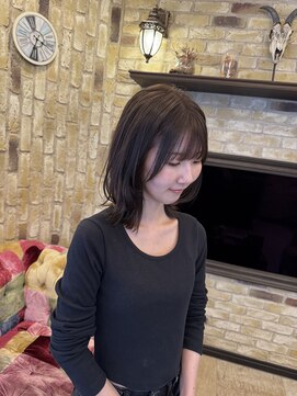 モナン 新宿(Monan) 顔まわりレイヤー×くびれミディ