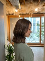 ホロル(horol)&nbsp;長め前髪と毛流れのくびれミディ