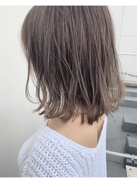 レイラバイアフロート 吉祥寺(Lila by afloat) ナチュラルミルクティー×ロブ【小笠原剛】