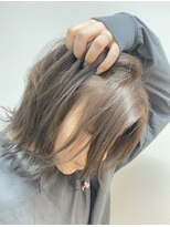 アリカ(arika)&nbsp;グレージュ×刈り女子