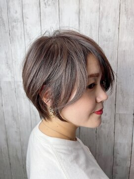 ビューティドレッセヤマノ 池袋パルコ(Beauty Dresse YAMANO) ふんわり美フォルムショート/30代40代50代/グレーベージュ