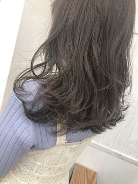 ネウィベルシア 名駅(newi belsia) 透明感グレージュカラー♪