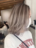 リード バイ ラグーン(LEAD by LAGOON)&nbsp;バレイヤージュグレージュハイライトダブルカラーケアブリーチ