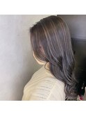スモーキーグレーのハイライト　今泉/天神
