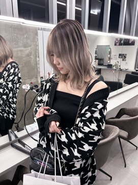 キング 梅田(K!ng) 縮毛矯正髪質改善ハイライトレイヤーカット梅田美容室エクステ