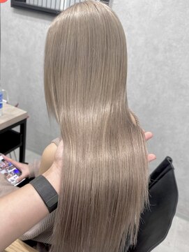 ロウル 渋谷(LOWRL) ミルキーベージュ/ブリーチ