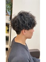 イフバイフィーカ(iF. by FiiKA)&nbsp;波巻きツイストスパイラルパーマひばりヶ丘メンズマッシュカット