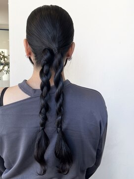 デイジー(Daisy) tight twin arrange hair____