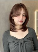 大人可愛いミディアムレイヤーカット暖色カラー小顔顔周りカット