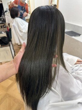 インビテーション(invitation) オリーブグレージュ  オリーブベージュ 地毛風グレージュ