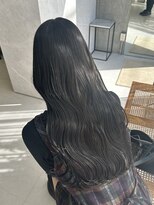 ロエ(LOE) 赤みを消すように濃いめオリーブ!