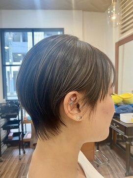 ケシキ 立川 立川南口(keshiki) レザーカットで作る大人くびれショート