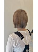表面ブリーチ × デザインカラーボブ