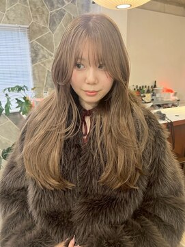 ヒュー 広島(HEW) レイヤーカット