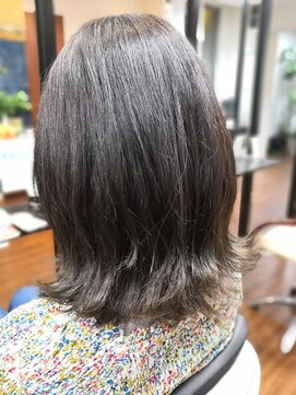 トリコヘアー Tlico Hair グレージュグラデーション