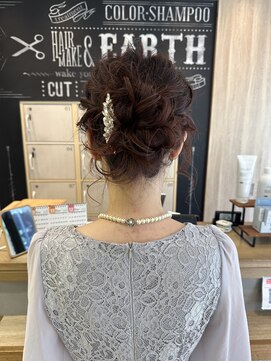 アース 三軒茶屋店(HAIR&MAKE EARTH) 三軒茶屋_レディース_シニヨン_ミドルアップ_結婚式_ヘアセット