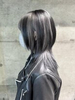 グランアージュ 池袋東口店(grandage)&nbsp;シルバーブラックメッシュ/ハイライト/ミディアムウルフ【池袋】