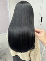 ペレ 栄 アネックス(PELE栄ANNEX) 韓国 くびれロング レイヤー ワンホンヘア 小顔前髪