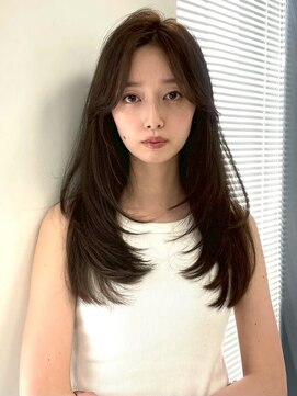 ユーフォリア 新宿通り(Euphoria) 小顔美人レイヤーカット×アッシュカラー30代40代50代