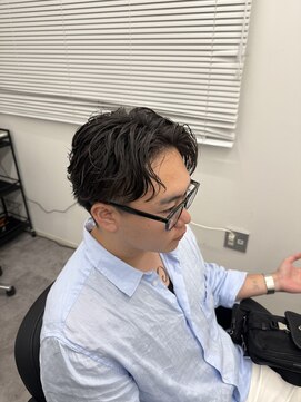 アイスプロドバイブルーム 木更津店(ice prod by bloom) MEN’S HAIR/ブルーブラック/フェザーパーマ/木更津