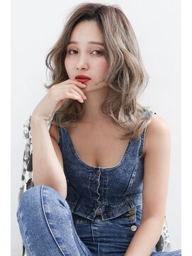 エルサ(Elsa) 【Elsa元町・三宮】イルミナグラデーション×波ウェーブ