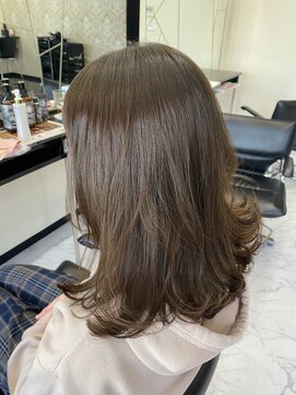 レヴィア(Revia) ナチュラル　モテ　ミディアム