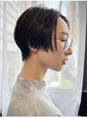 黒髪 ハンサムショート センターパート 前髪なし