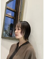 アース 上本町店(HAIR&MAKE EARTH)&nbsp;外ハネくびれミディ/イヤリングカラー/ミルクティーベージュ