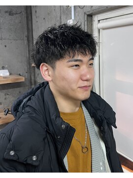 オムファミーユラグ(homme, famille raugh) スパイラルパーマ