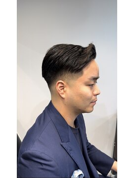 ヴィ 大宮(Vii) フェード/メンズ/大宮/ツイスパ/波巻きパーマ