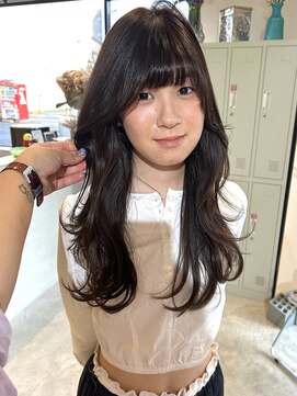 ウィム(wim) ロングスタイル × ハッシュカット