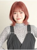 くびれミディアムにシースルーバング x ダスティピンク