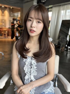 エインアンリー 明治神宮前(AIN.ANLY.) ふんわりミディアムシースルーバング大人かわいいレイヤー