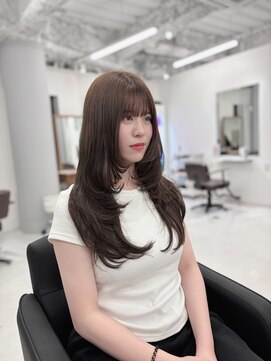 ハピネス 梅田茶屋町店(HAPPINESS) シャギーレイヤー レイヤーロング ぱっつん前髪 オリーブグレー