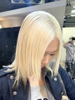 ヲタク(wotaku.)&nbsp;ホワイトブロンドブリーチハイトーンケアブリーチ抜きっぱなし