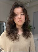 【20代30代】大人モード◇外国人風ウェーブ ミディアムパーマ