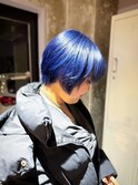 鮮やかロイヤルブルー☆丸みシルエットの艶髪マッシュショート