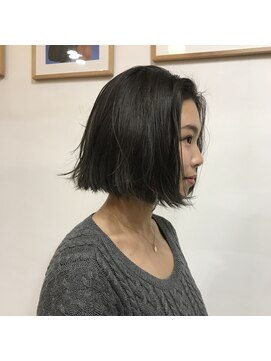 メロウ(MELLOW) 切りっぱなし風のフレンチボブ