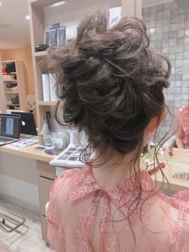 ラブリッシュ(LOVERICHE) 結婚式お呼ばれにも、華やかアップスタイル ［延山瞳styling］