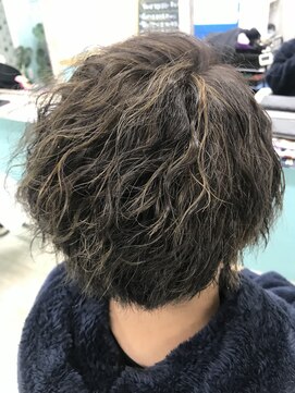 ヘア メイク ビアンカ(Hair make Bianca) メンズパーマ カラー