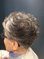 ヘアサロンアンドヘアメイクディー(hair salon hair make D)&nbsp;仙台D　グレイヘア×ナチュラルソバージュパーマｓｔｙｌｅ