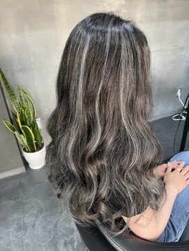 レーヴ(reve) ホワイトハイライト×透明感イルミナカラー