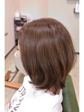 リア(Ri-ah) ふわふわ大人可愛いミディアムスタイル♪