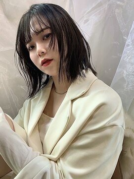 メイカ(MEIKA) 【 ミディアムレイヤー × ストレート 】浅野美紀