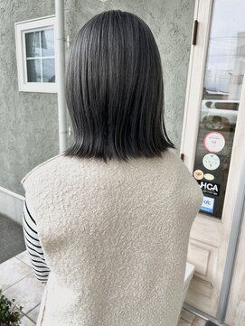 ティアナ(Tiana) ダークチャコールグレー