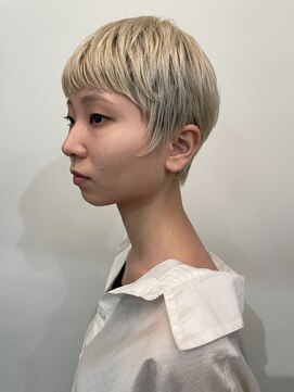 ダブ アオヤマ(DaB AOYAMA) セシルカット　ベリーショート　ハイトーンベリーショート